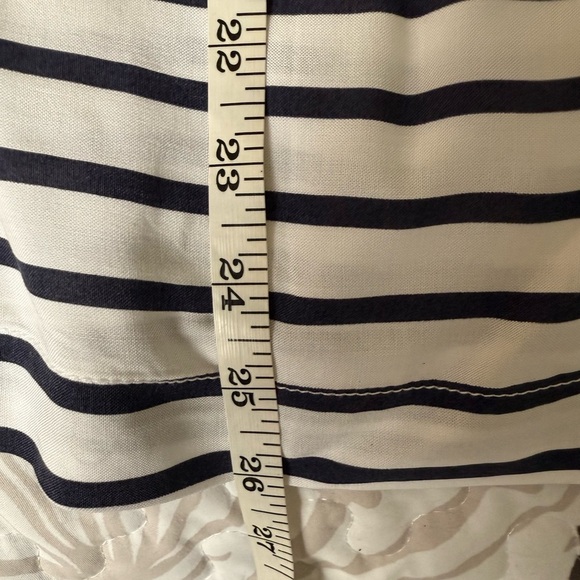5/$25 - H&M Striped Navy and White Women's Top - Picture 6 of 6